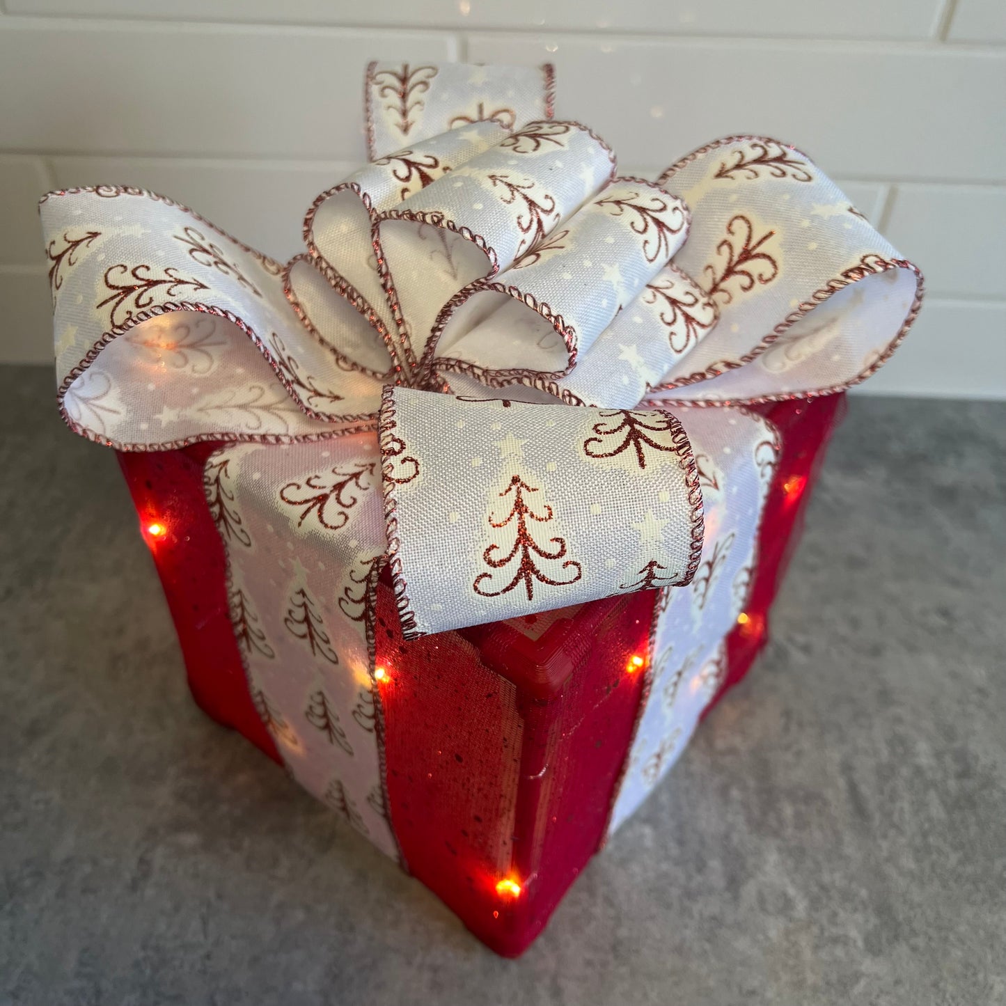 Red & White Light Box