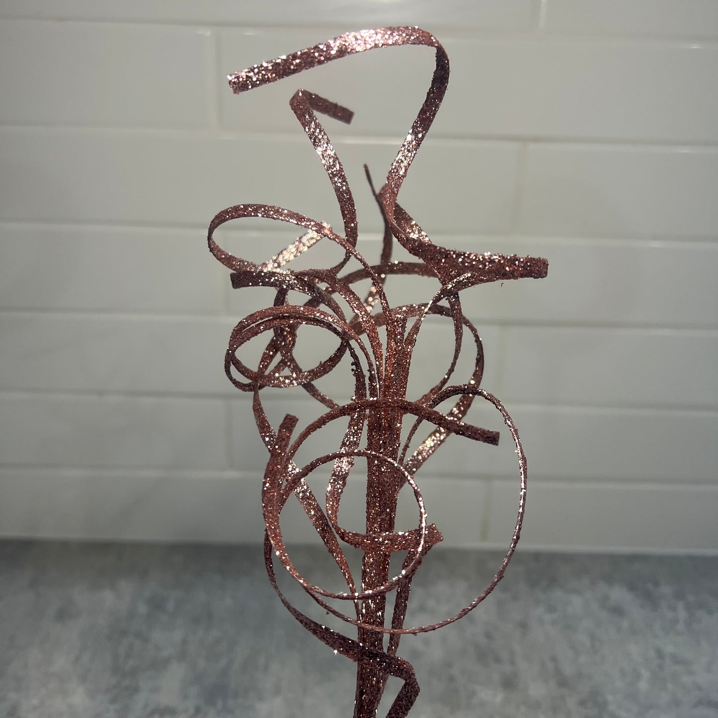 Pink Curly Pick